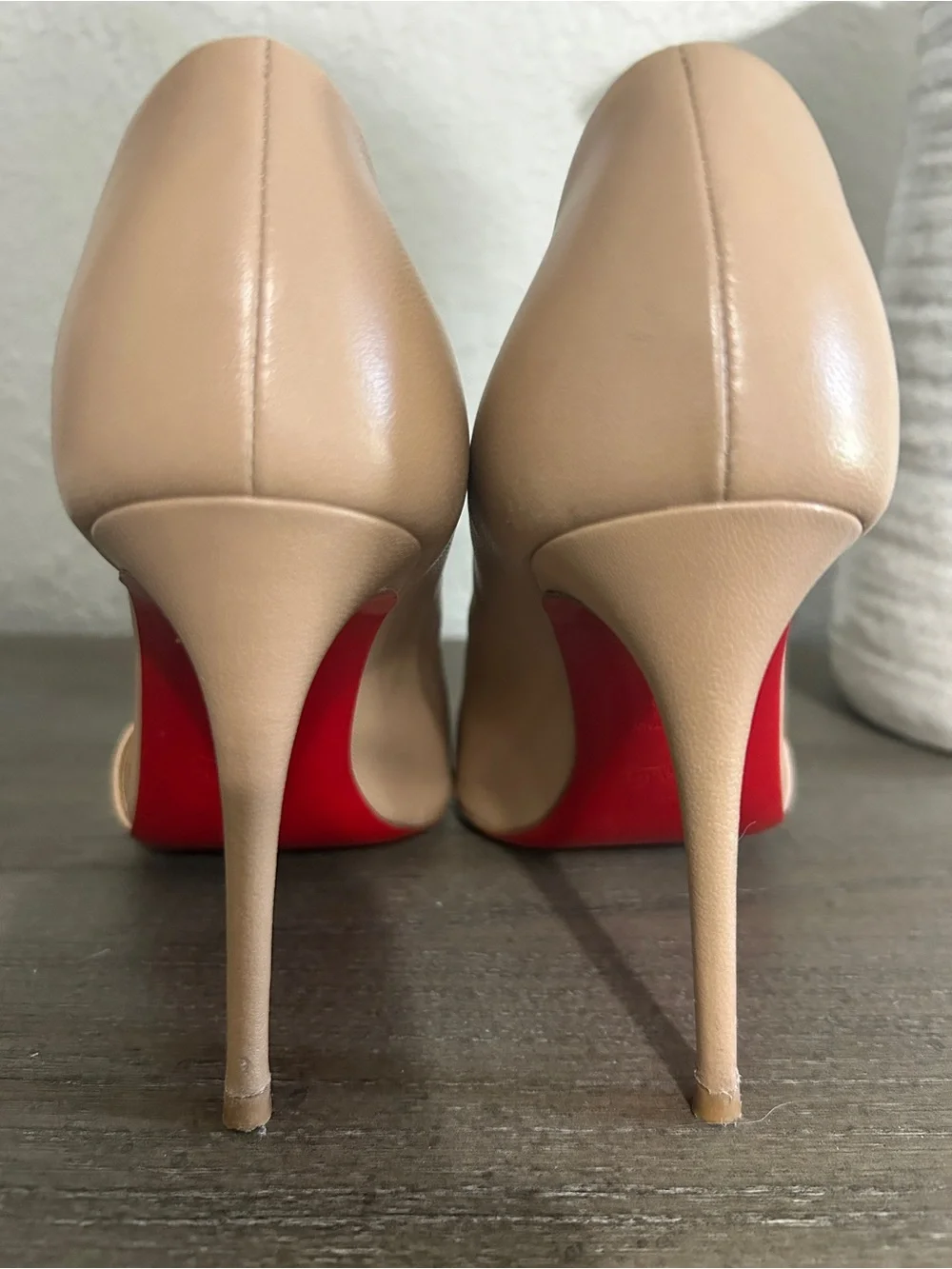 Christian Louboutin Napa Phoebe asymmetric Nude Leather sandals Pumps 36.5 100